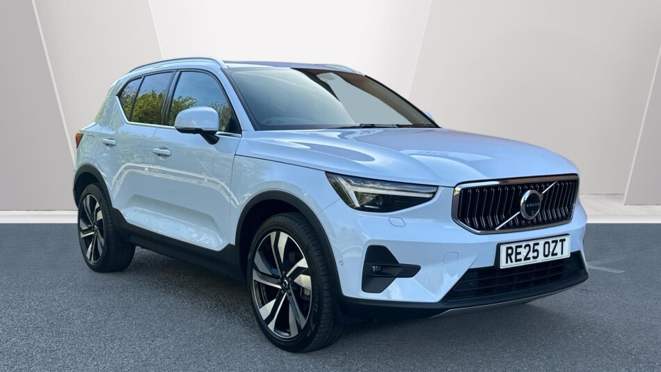 Volvo XC40 2.0 B4P Ultra Dark 5dr Auto Petrol Estate
